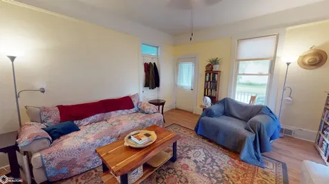 407 E Kirkwood Avenue Fairfield IA 52556