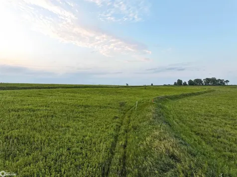 Outer Road & 6th Street NE Oelwein IA 50662