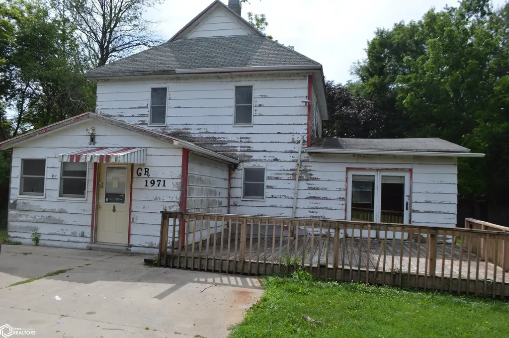 1971 290th Street Garner IA 50438