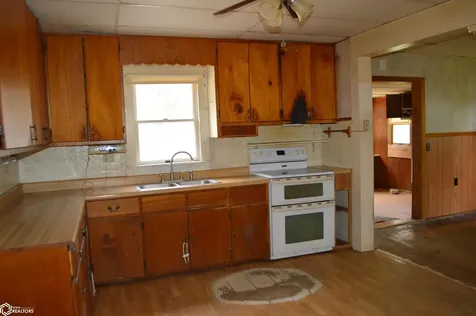1971 290th Street Garner IA 50438