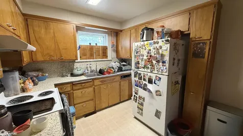 242 14th Street SE Mason City IA 50401