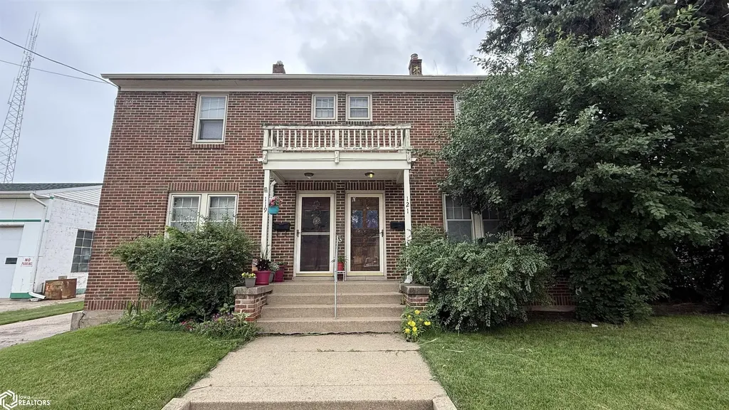 119 S Pennsylvania Avenue Mason City IA 50401