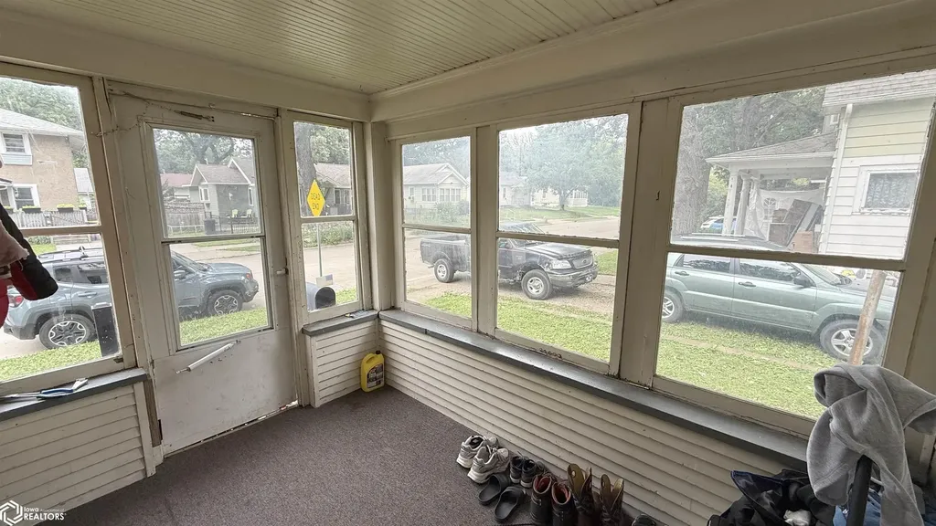 323 9th Street NE Mason City IA 50401