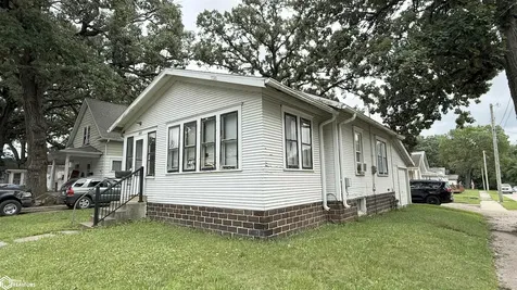 323 9th Street NE Mason City IA 50401