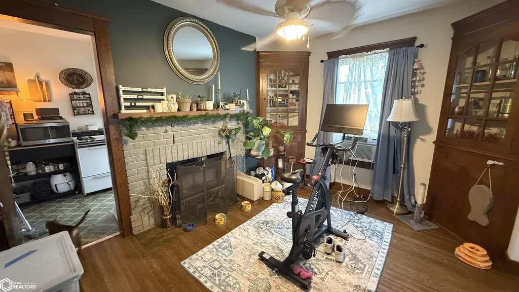 18 Linden Drive Mason City IA 50401