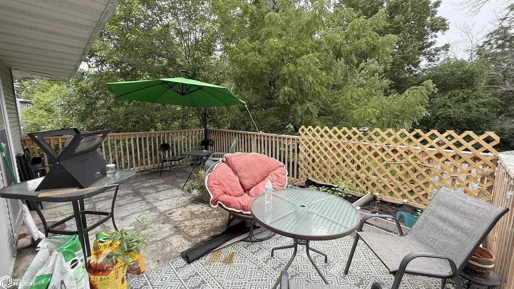 18 Linden Drive Mason City IA 50401