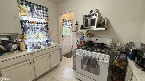 18 Linden Drive Mason City IA 50401