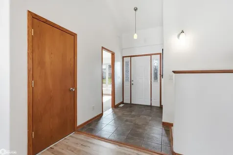 108 Pheasant Avenue Atkins IA 52206