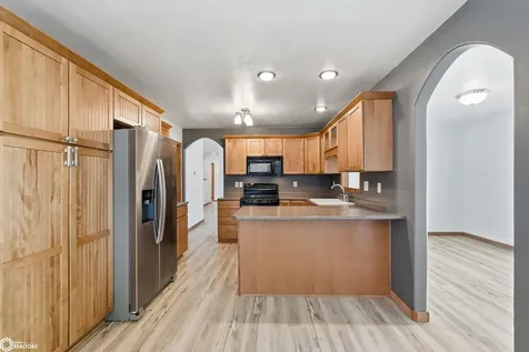 108 Pheasant Avenue Atkins IA 52206
