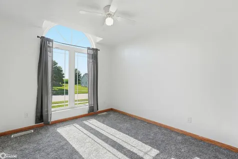 108 Pheasant Avenue Atkins IA 52206