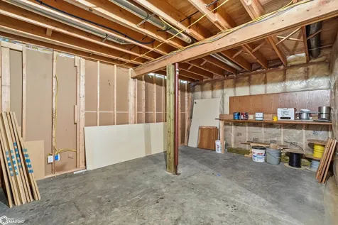 108 Pheasant Avenue Atkins IA 52206