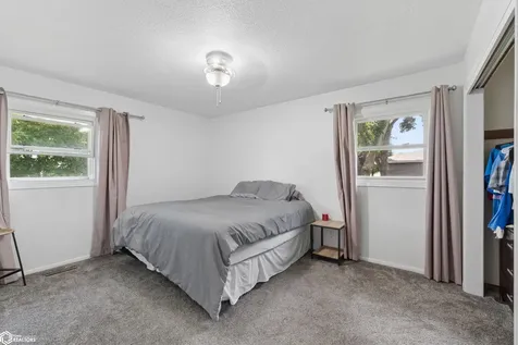 1240 Maben Avenue Garner IA 50438