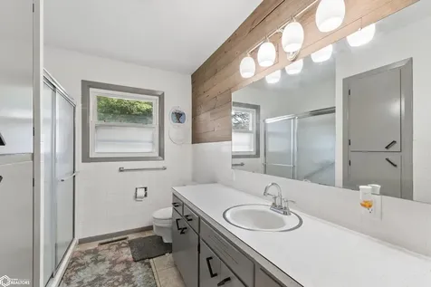 1240 Maben Avenue Garner IA 50438
