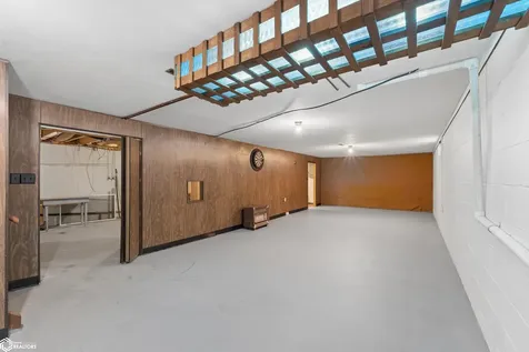1240 Maben Avenue Garner IA 50438