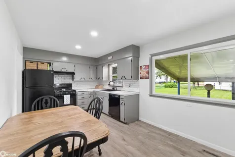 1240 Maben Avenue Garner IA 50438