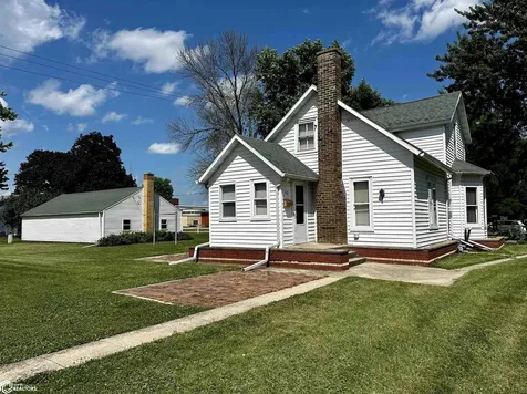 612 Center Street W Britt IA 50423