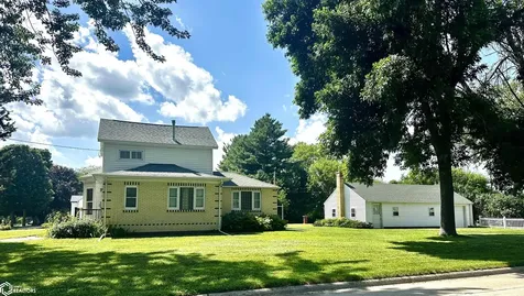 612 Center Street W Britt IA 50423