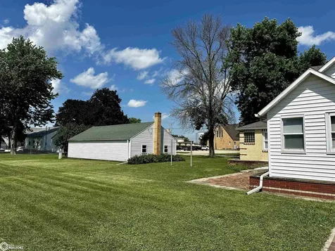 612 Center Street W Britt IA 50423