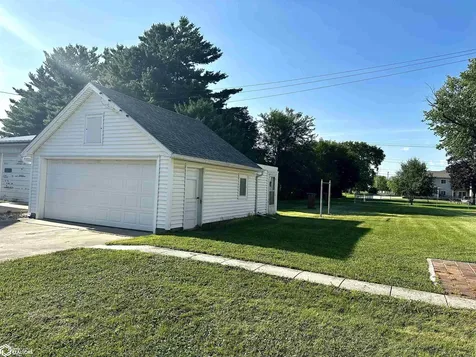 612 Center Street W Britt IA 50423