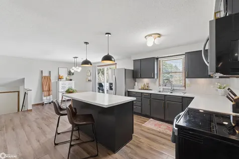 1353 Plymouth Road Mason City IA 50401