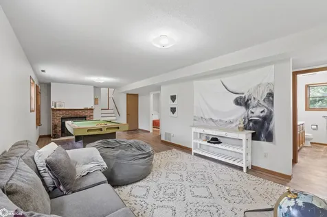 1353 Plymouth Road Mason City IA 50401