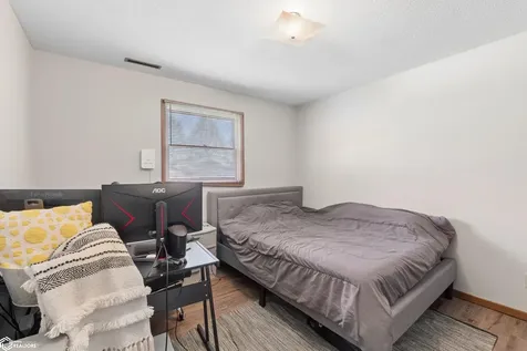 1353 Plymouth Road Mason City IA 50401