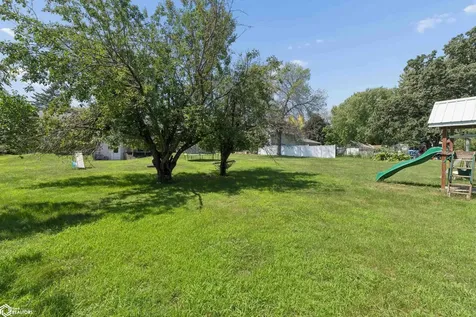 1353 Plymouth Road Mason City IA 50401