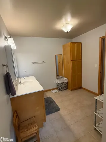 201 E Fillmore Avenue Fairfield IA 52556