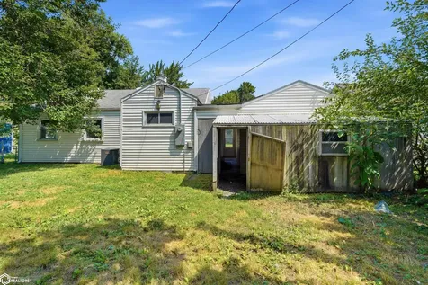 187 Indian Terrace Burlington IA 52601