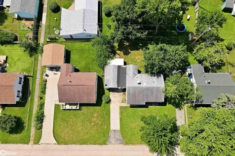 187 Indian Terrace Burlington IA 52601