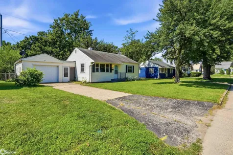 187 Indian Terrace Burlington IA 52601