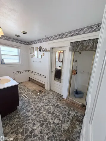 556 Chester Avenue Ottumwa IA 52501