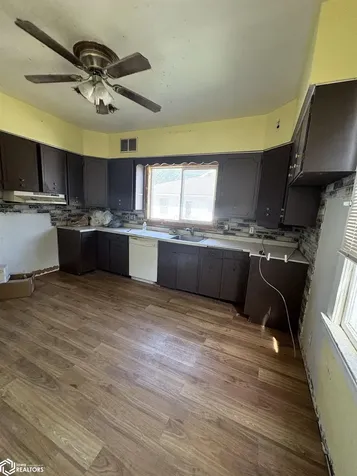 556 Chester Avenue Ottumwa IA 52501