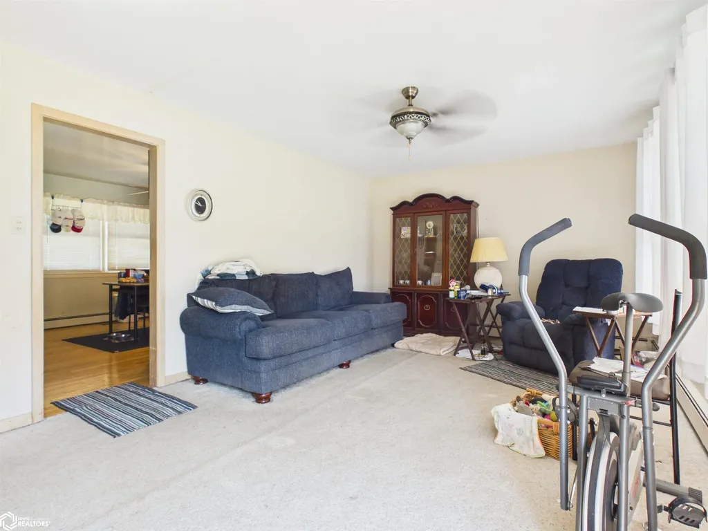 2446 Jackson Avenue Keokuk IA 52632