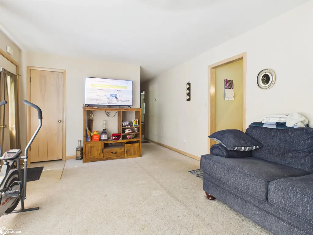2446 Jackson Avenue Keokuk IA 52632