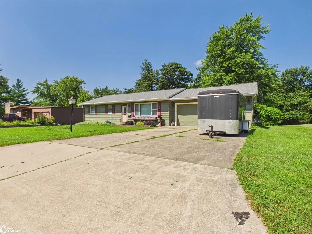 2446 Jackson Avenue Keokuk IA 52632