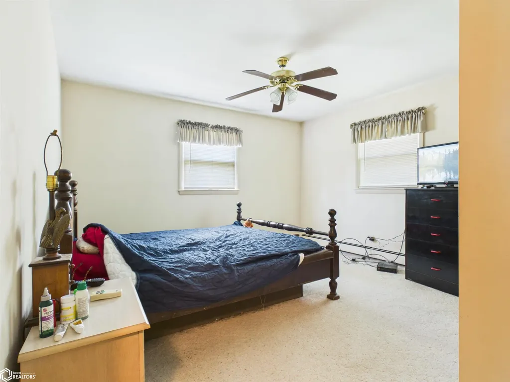 2446 Jackson Avenue Keokuk IA 52632