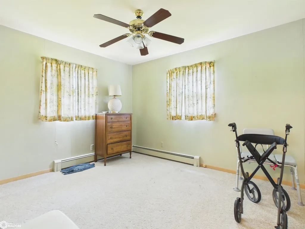 2446 Jackson Avenue Keokuk IA 52632