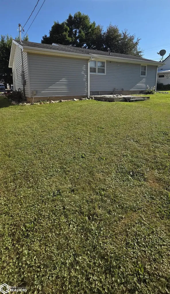 507 3rd Avenue Ackley IA 50601