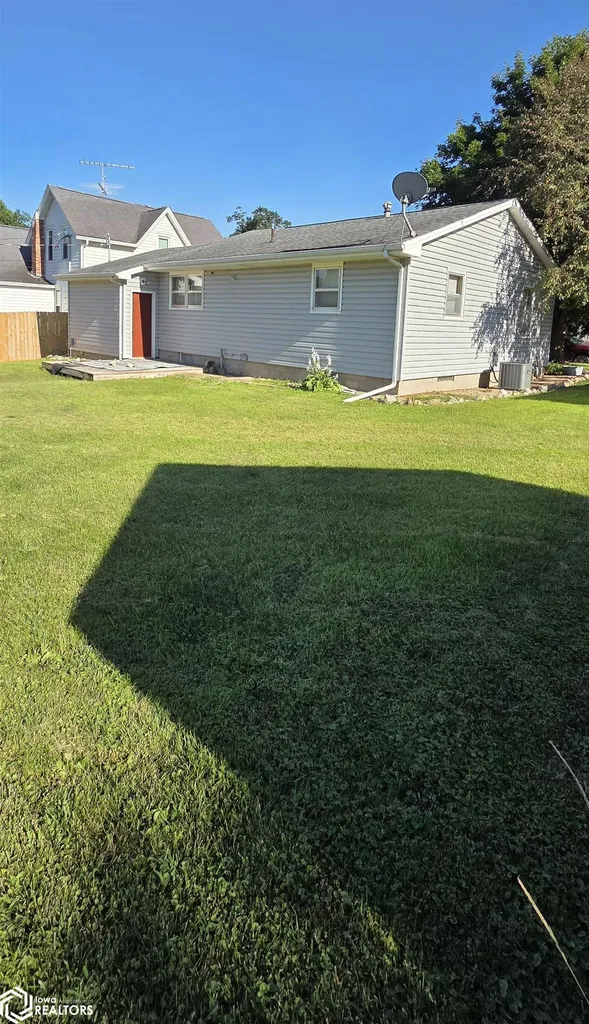 507 3rd Avenue Ackley IA 50601