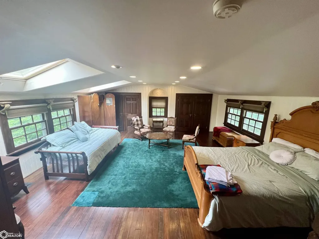 707 E Burlington Avenue Fairfield IA 52556