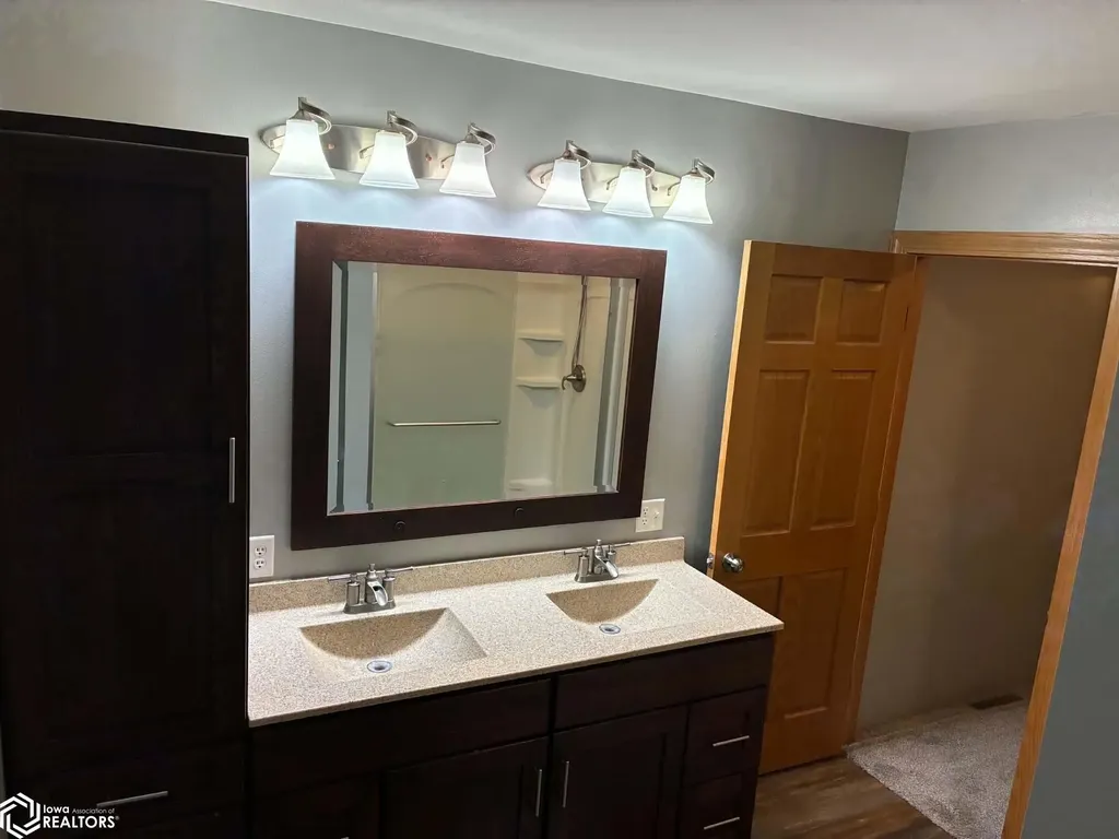 127 Grandview Avenue Ottumwa IA 52501