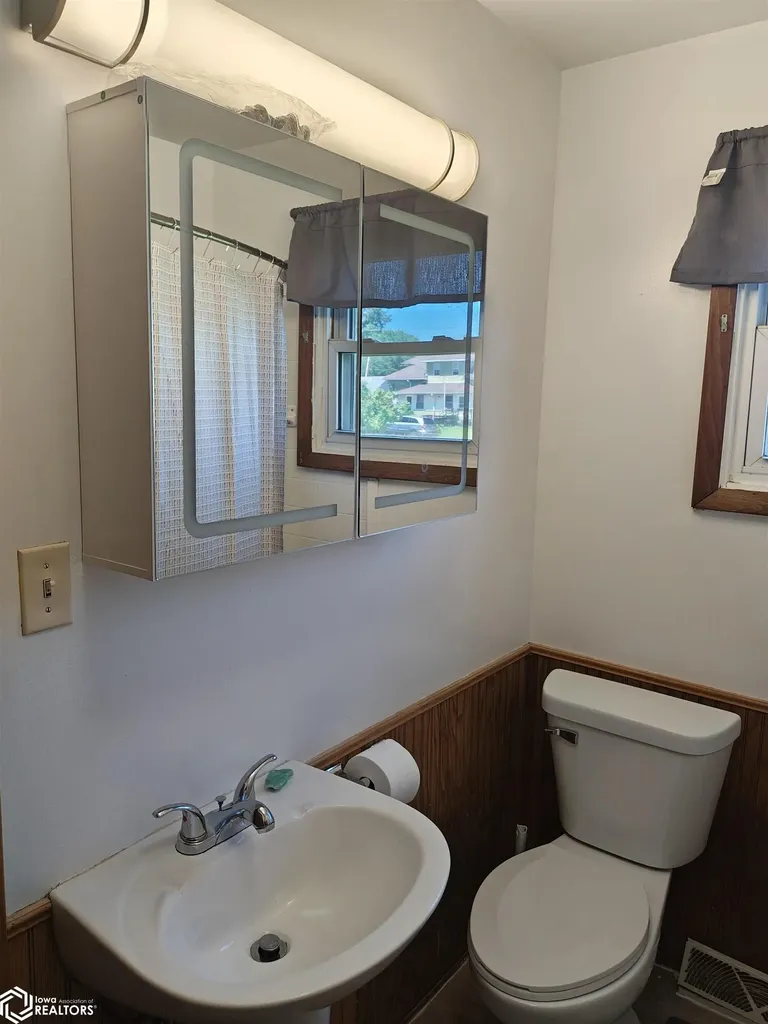 2101 Avenue L Fort Madison IA 52627