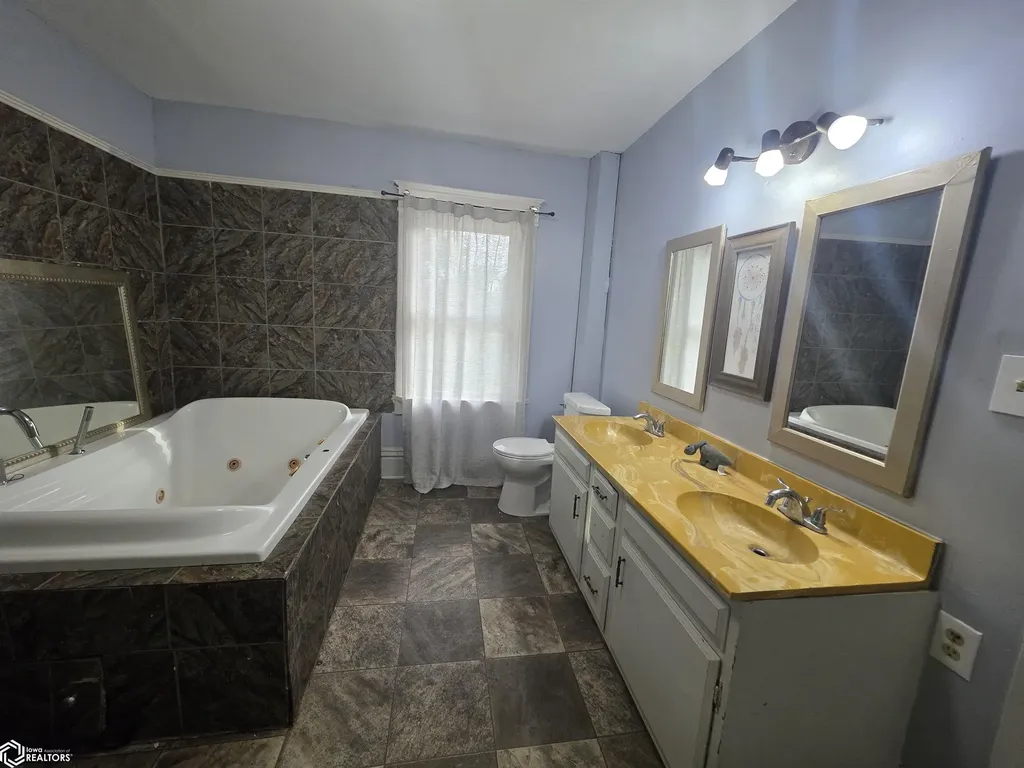 303 Irish Street Chelsea IA 52215