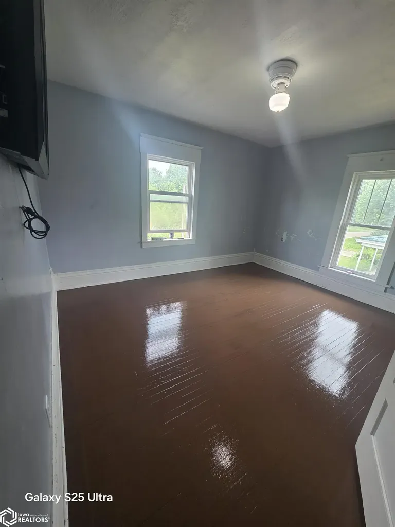 303 Irish Street Chelsea IA 52215