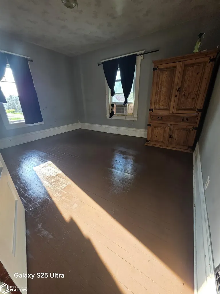 303 Irish Street Chelsea IA 52215