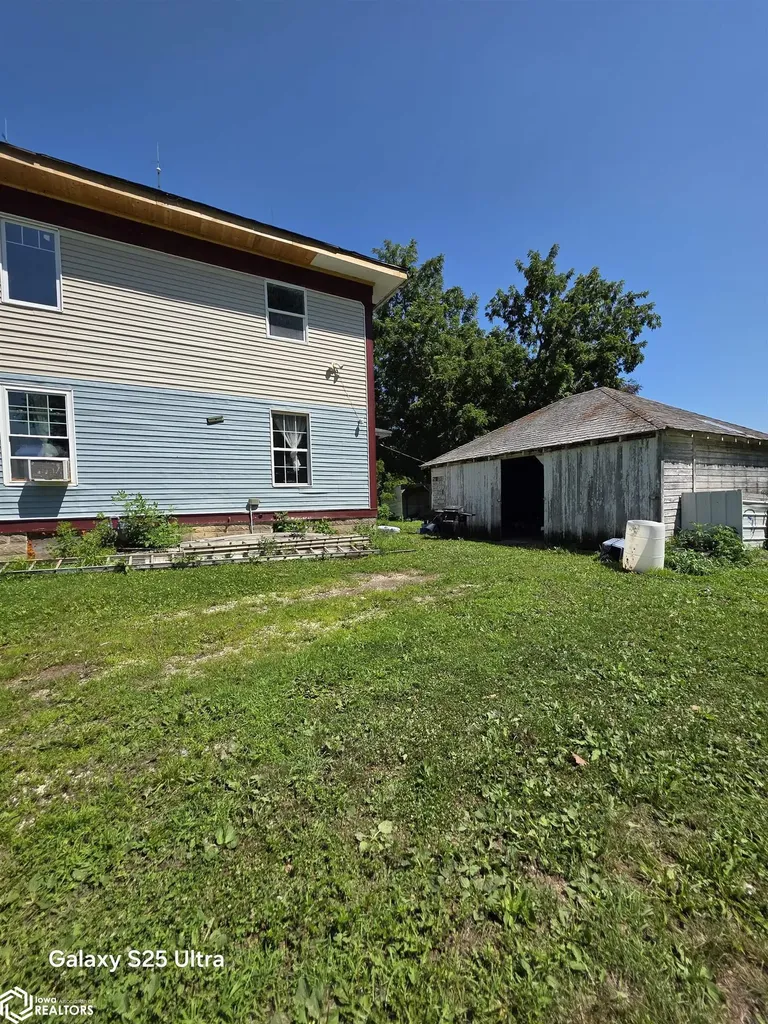 303 Irish Street Chelsea IA 52215