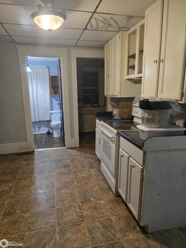 303 Irish Street Chelsea IA 52215