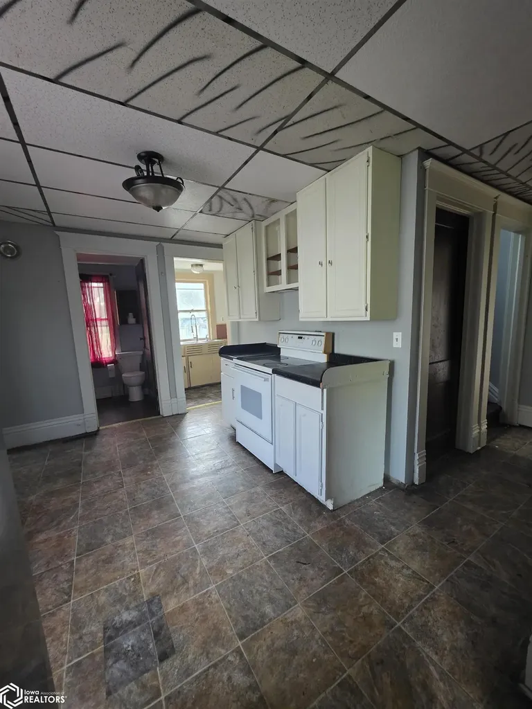303 Irish Street Chelsea IA 52215