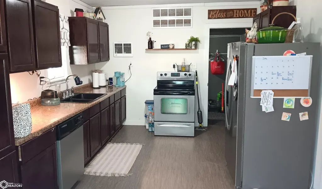 976 Lillian Street Ottumwa IA 52501